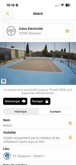 Fiche d'une session dans l'app FYLD : date de suppression, boutons télécharger et partager, visibilité réglée sur protégée.